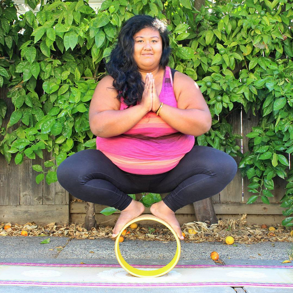 Plus size yoga - Grandes Mulheres