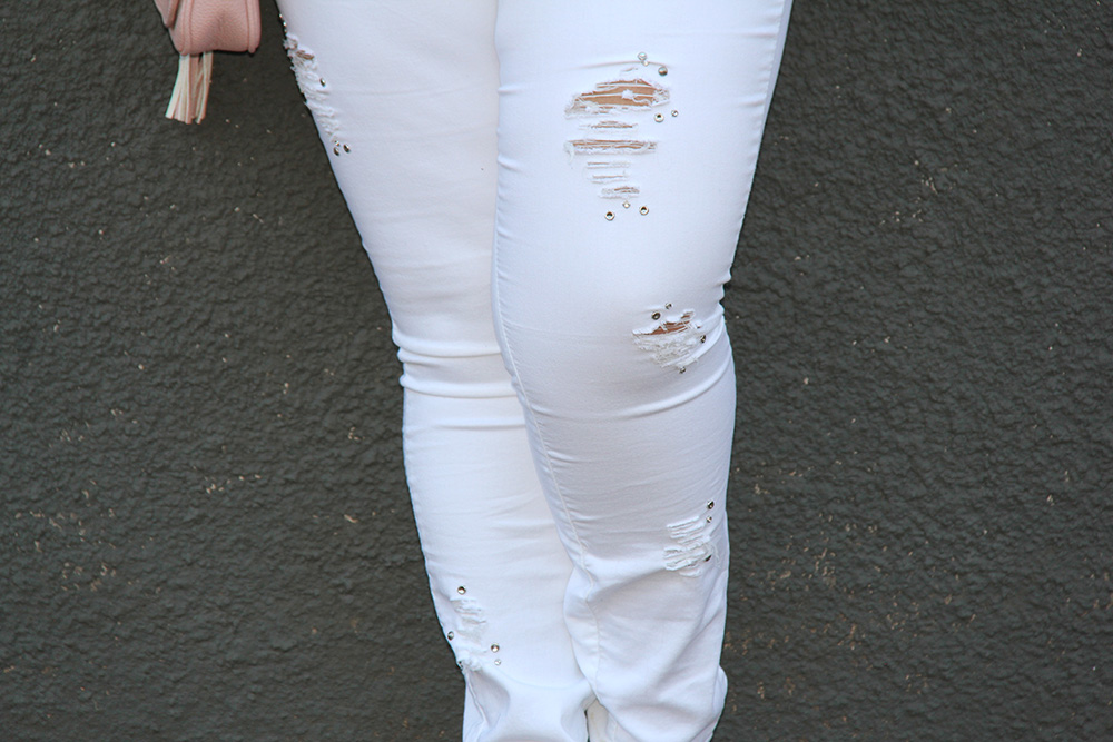 Calça jeans skinny branca plus size