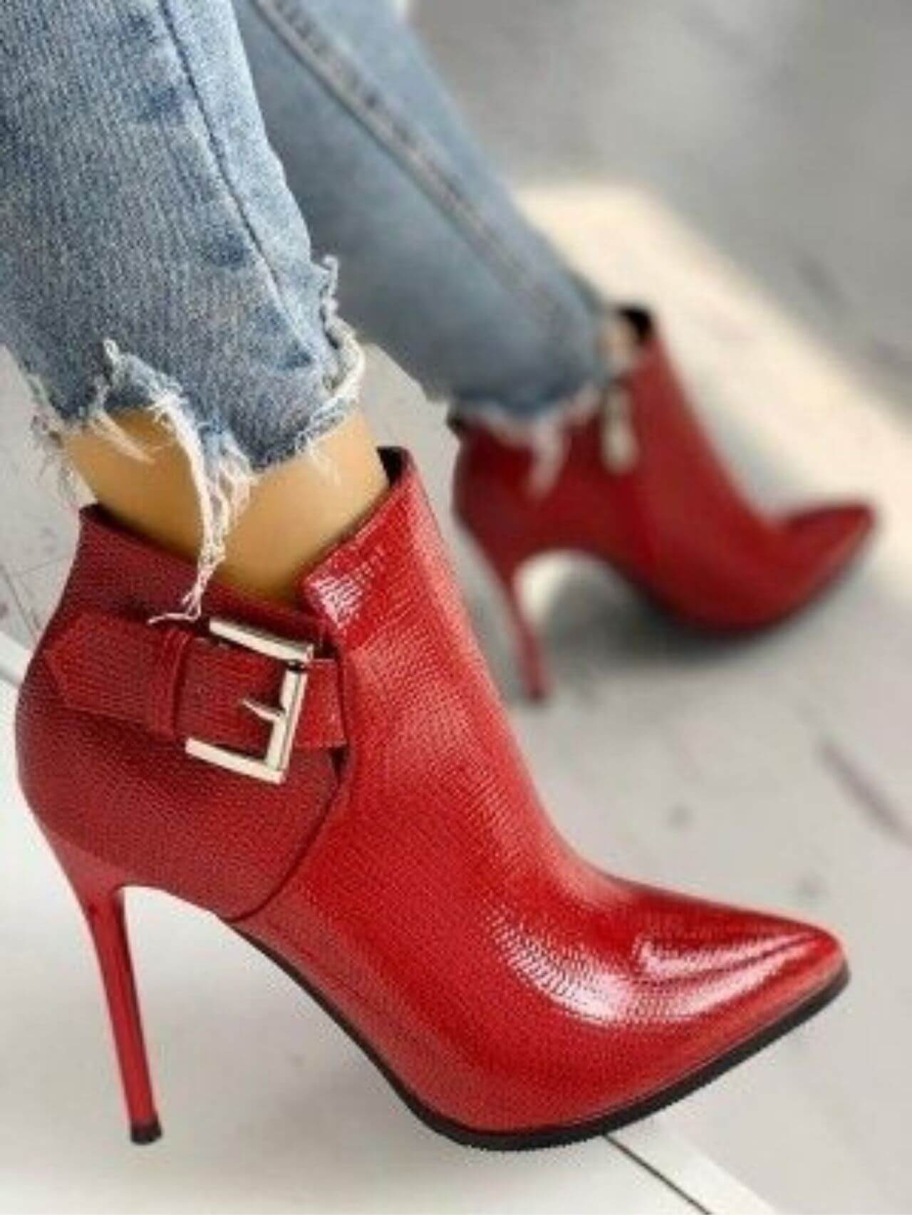 Como usar looks com sapato vermelho